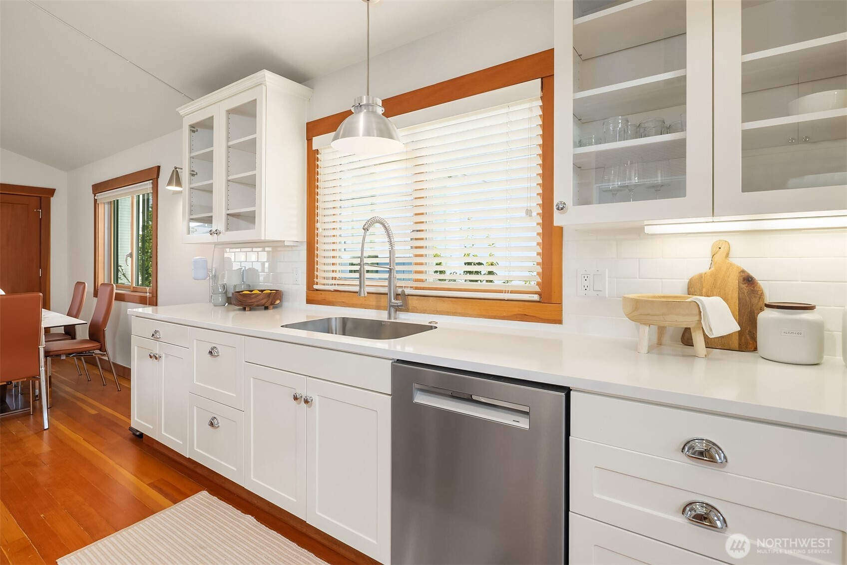 property viewer photo 9