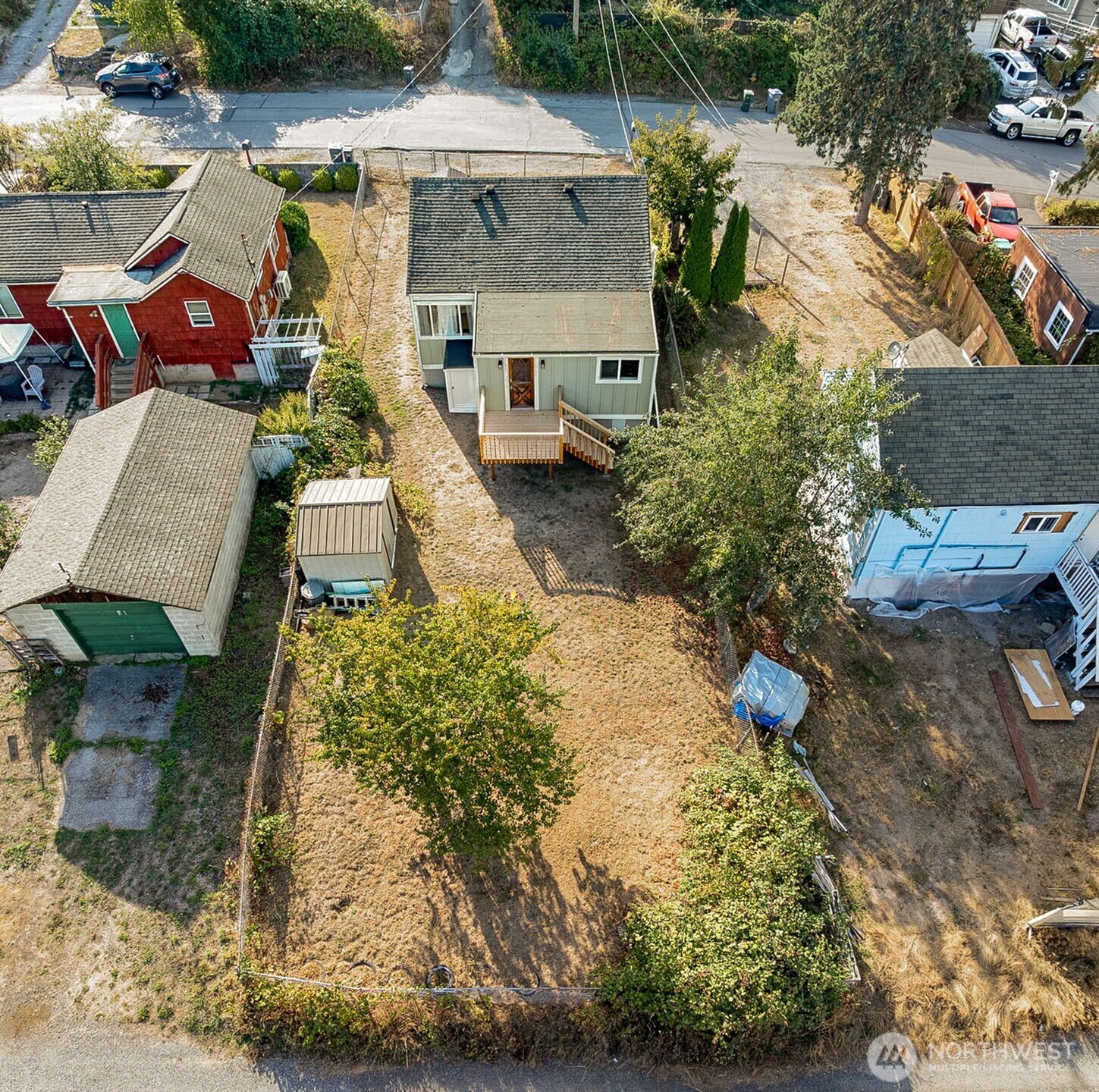 main property photo 22