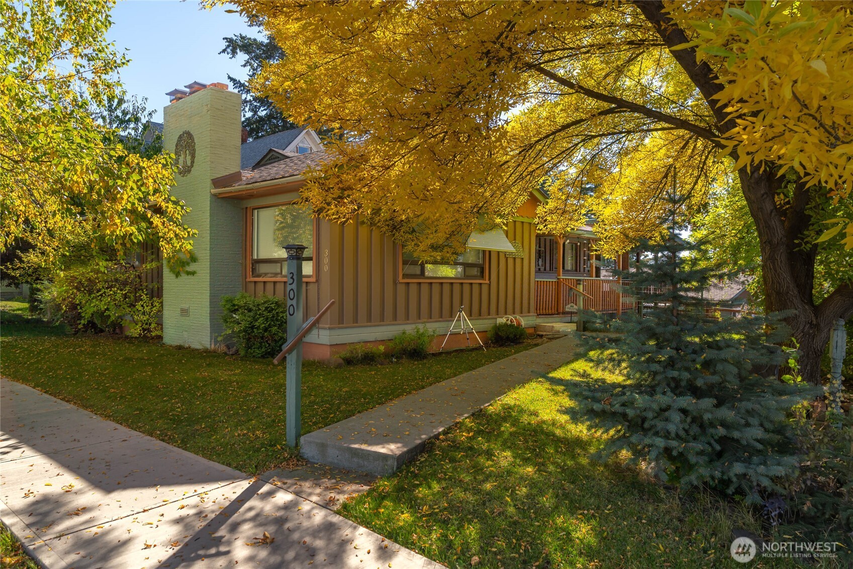 main property photo 29