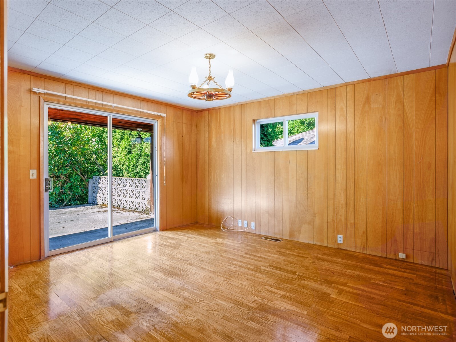 property viewer photo 16