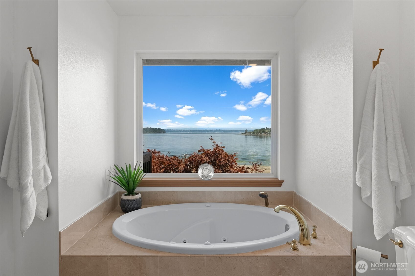 property viewer photo 16