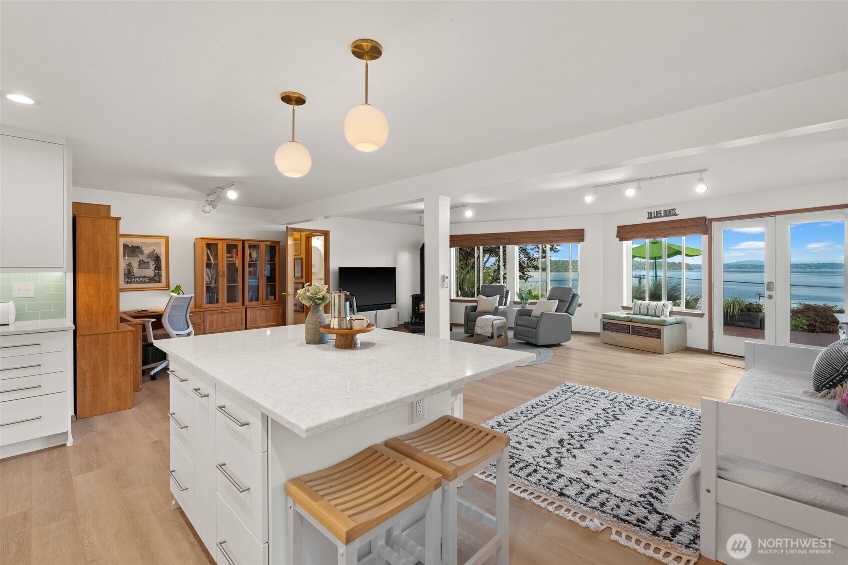 property viewer photo 19