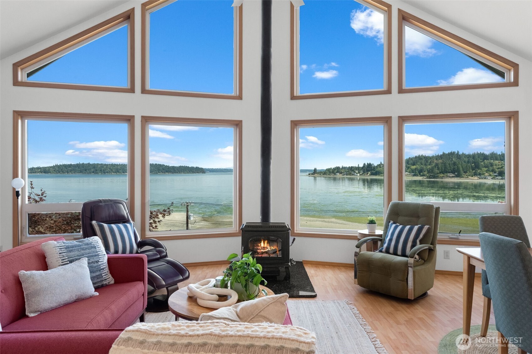 property viewer photo 2
