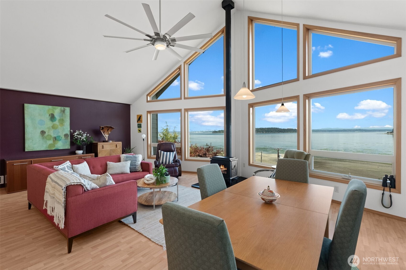 property viewer photo 4