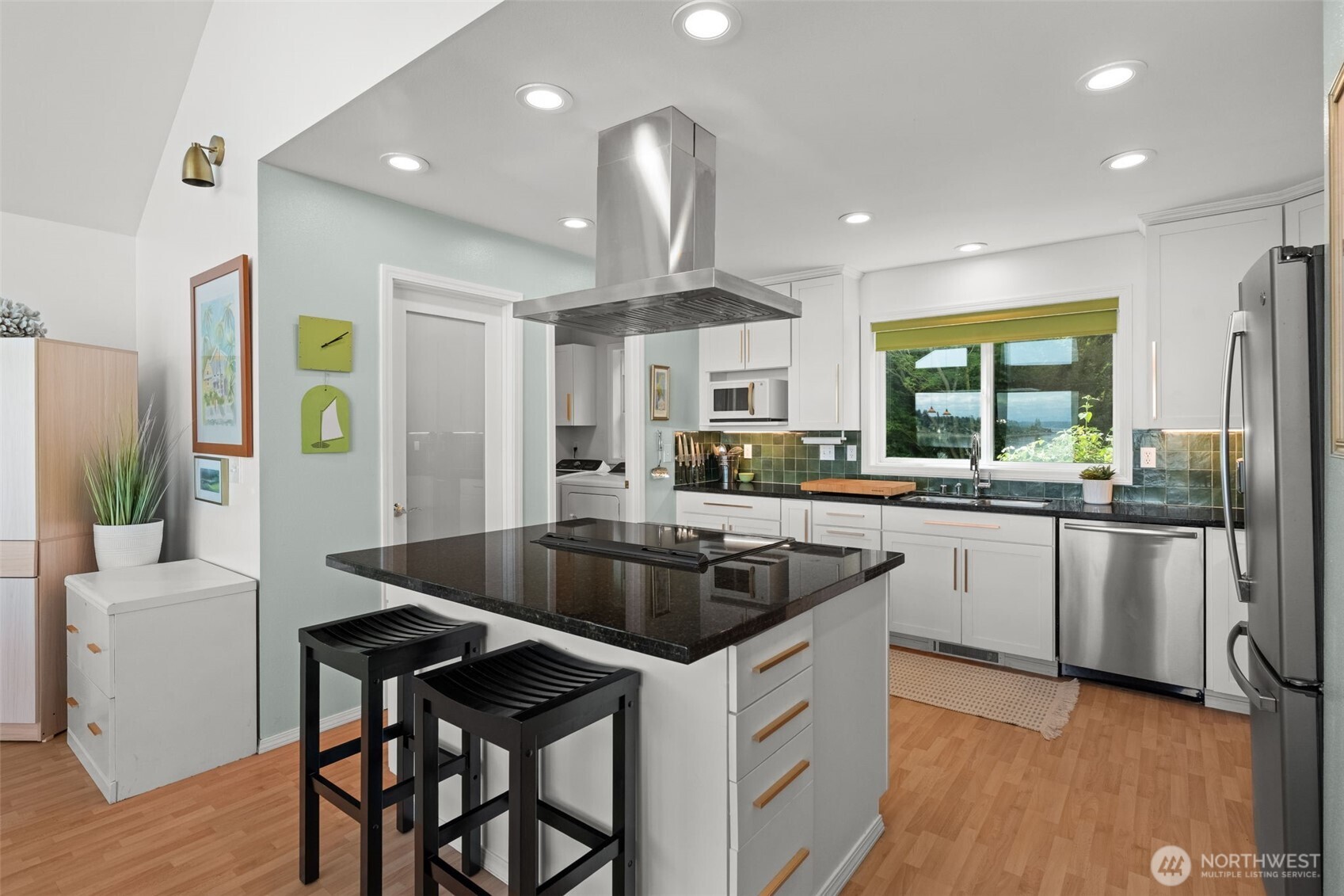 property viewer photo 6