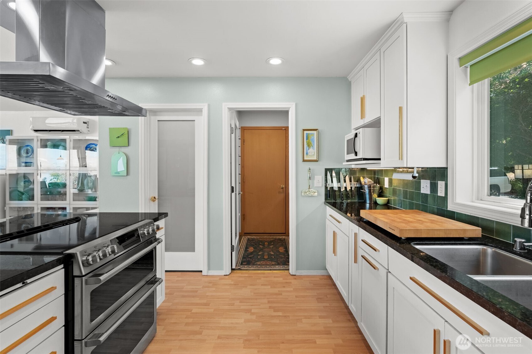 property viewer photo 8