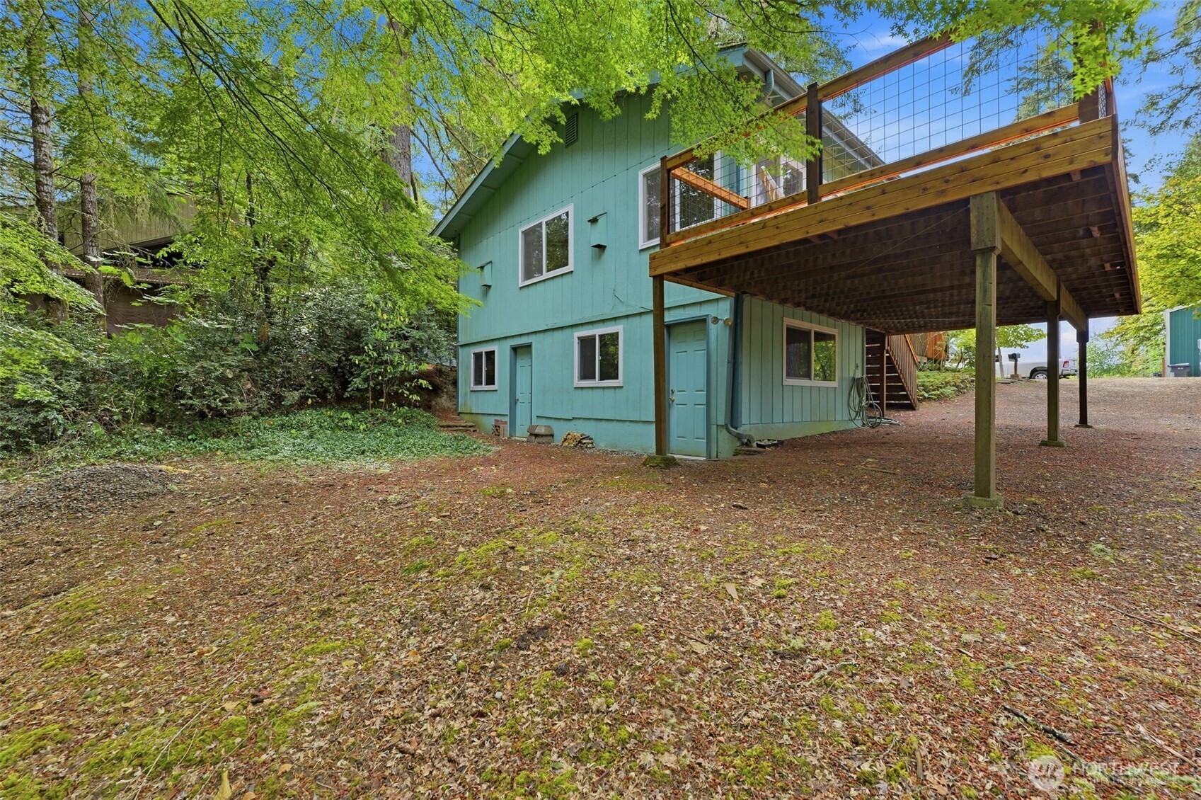 main property photo 33