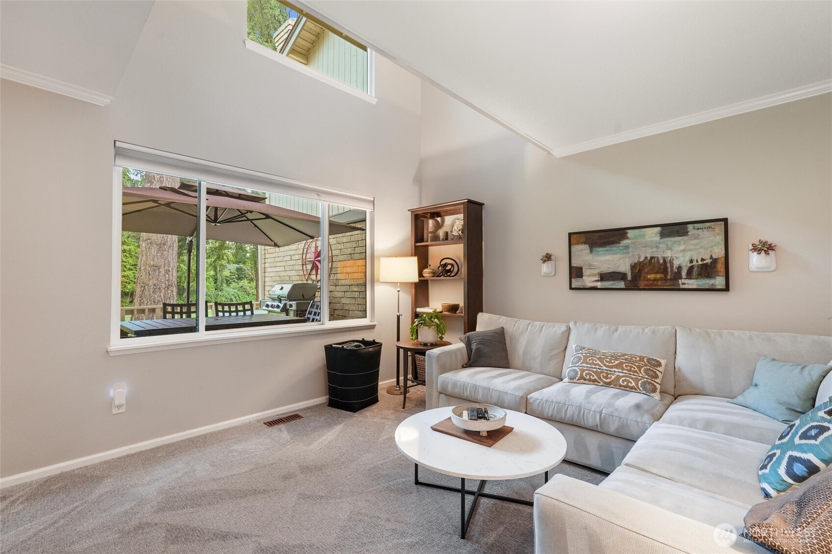 property viewer photo 15
