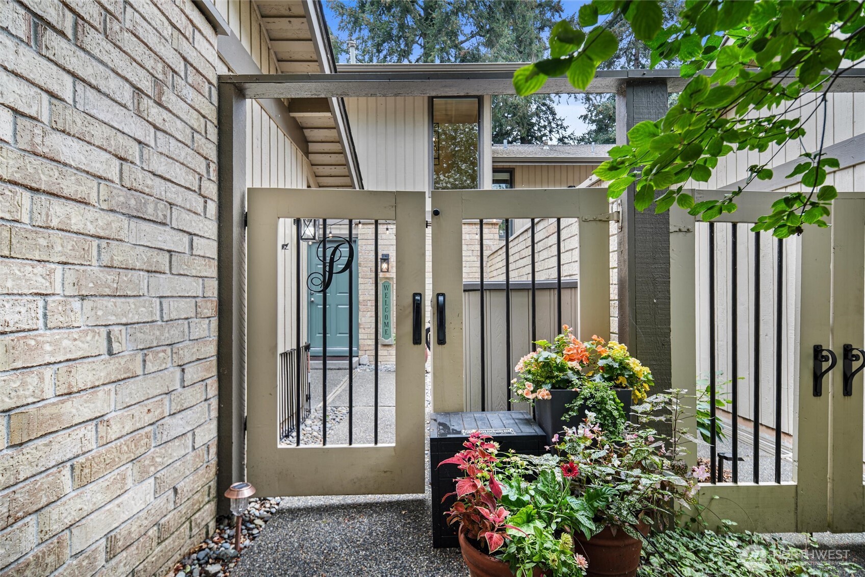 property viewer photo 4