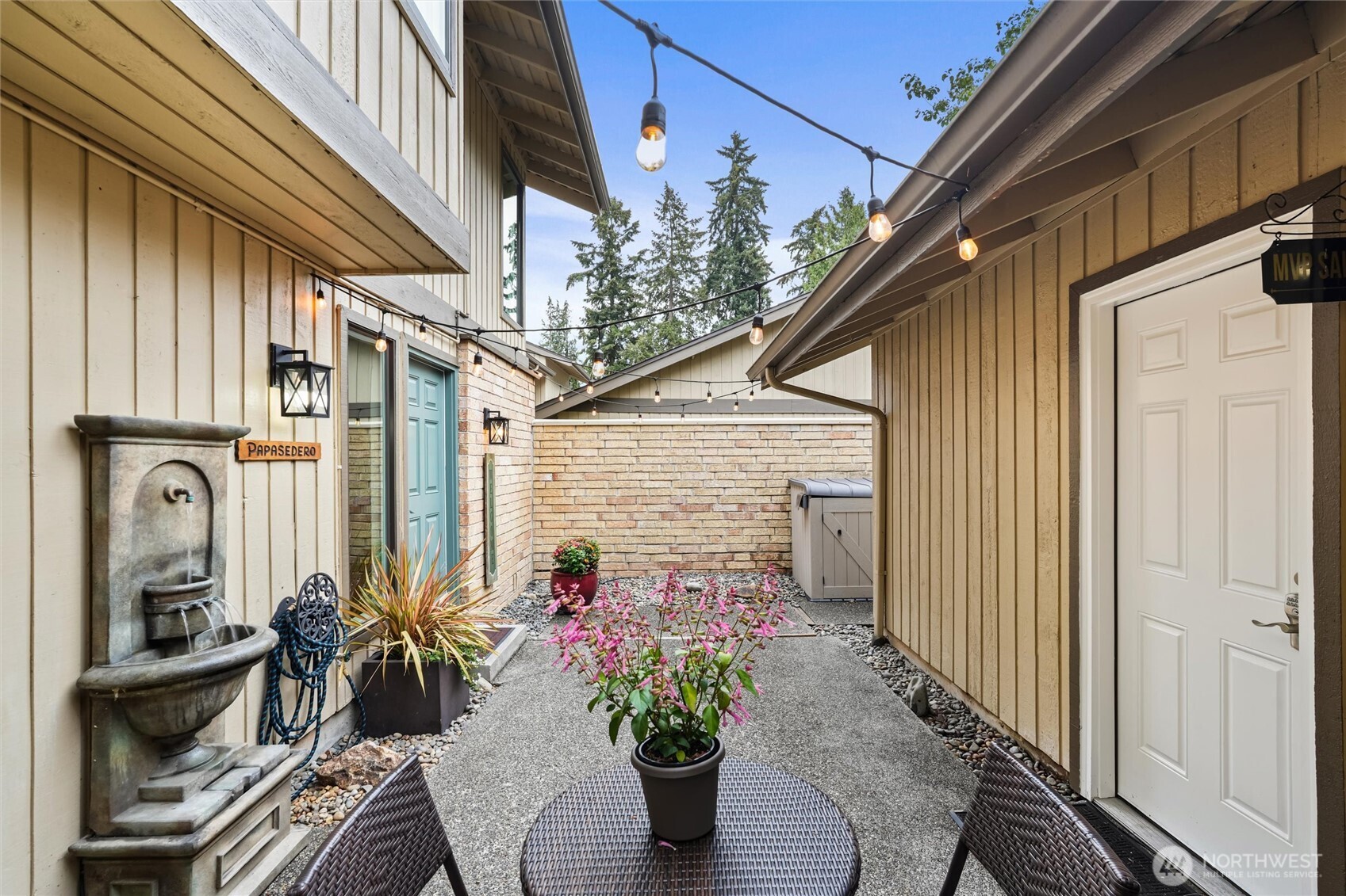 property viewer photo 5