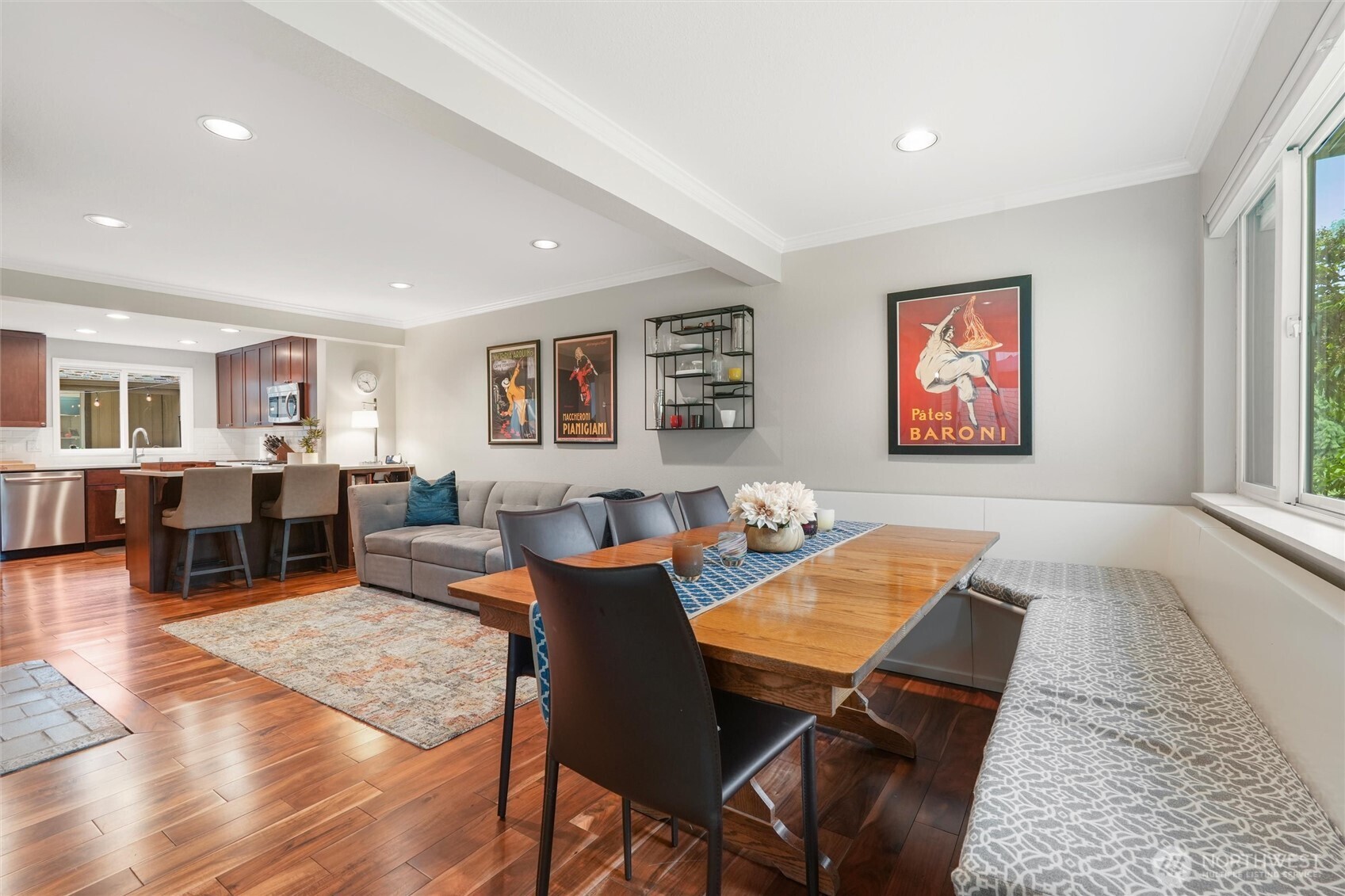 property viewer photo 7
