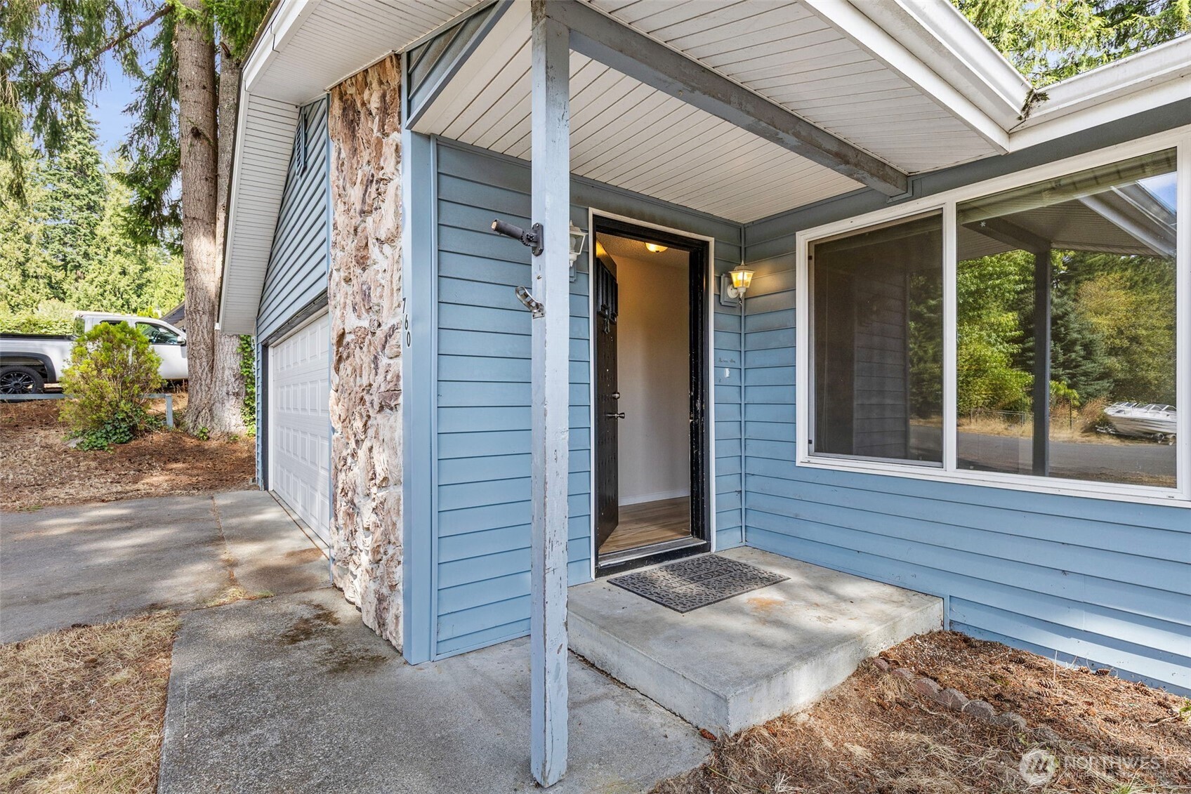 property viewer photo 2