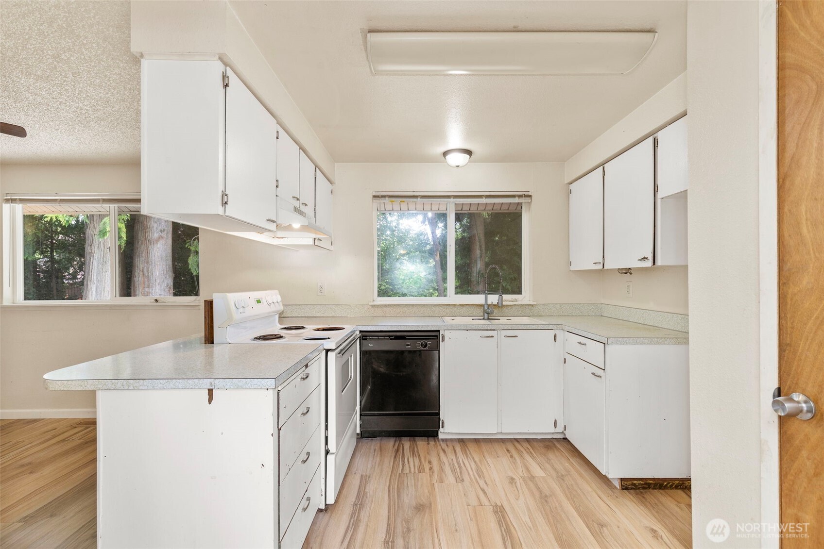 property viewer photo 6