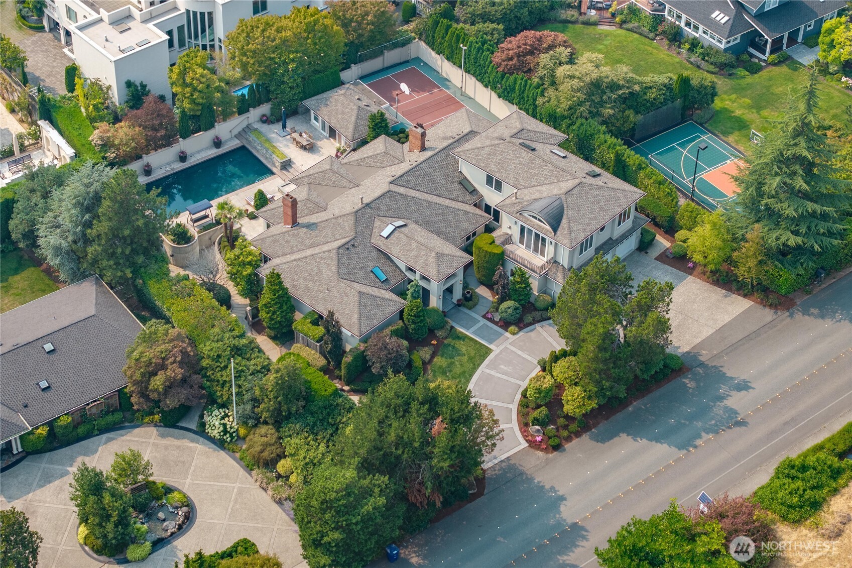 main property photo 39