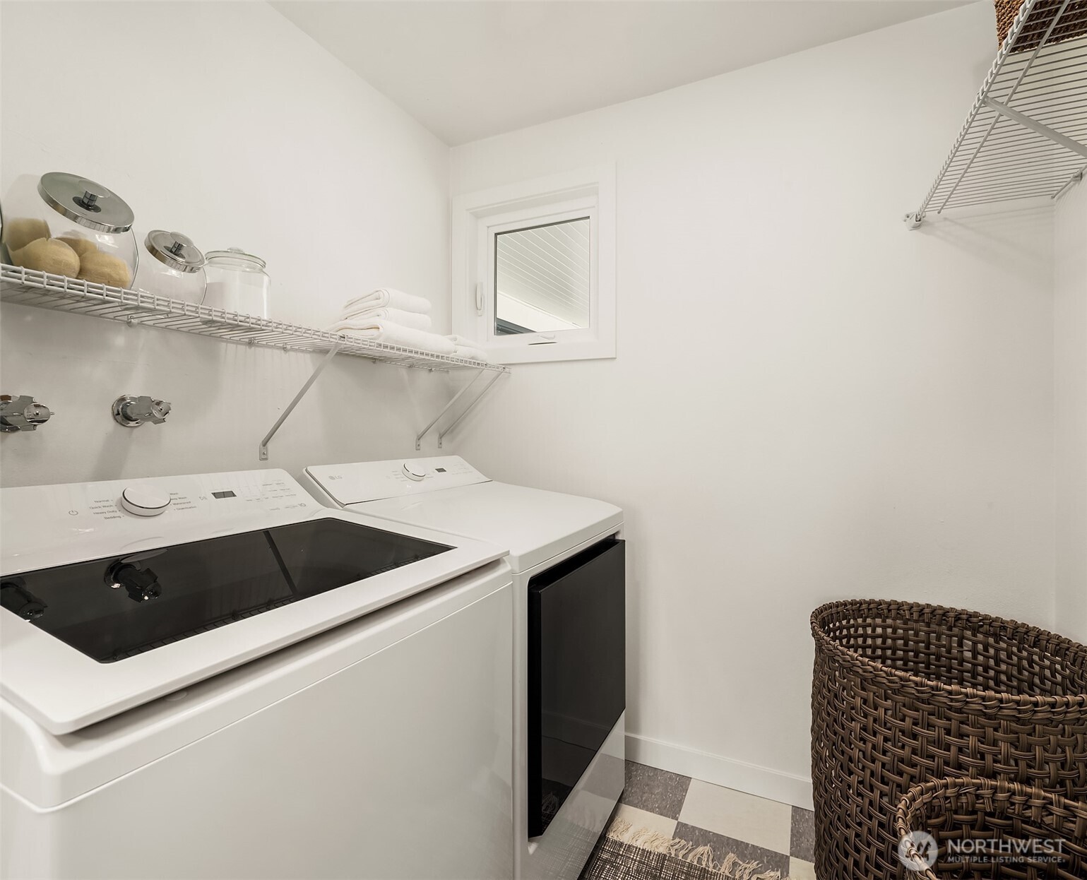 property viewer photo 19