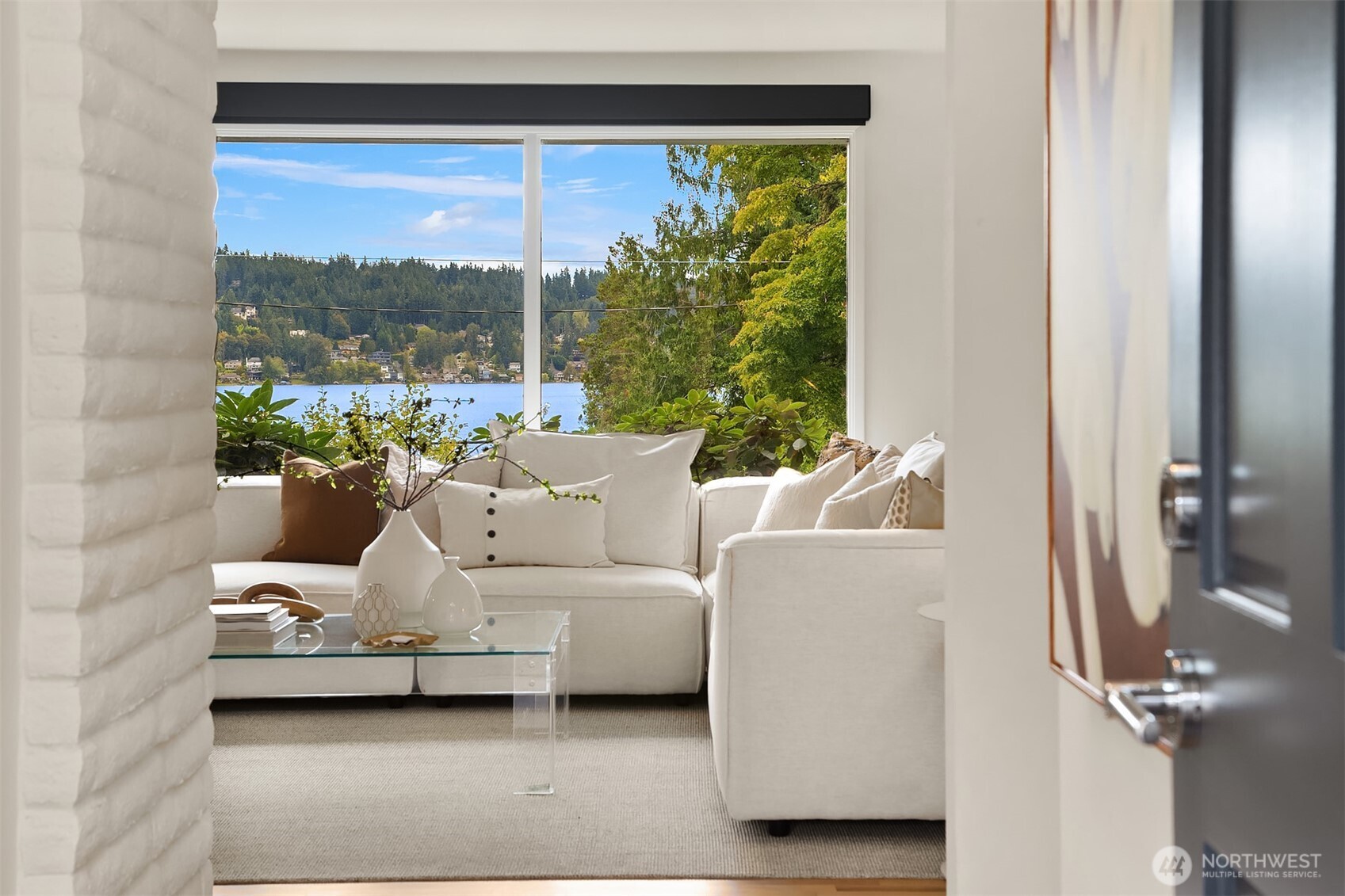 property viewer photo 2
