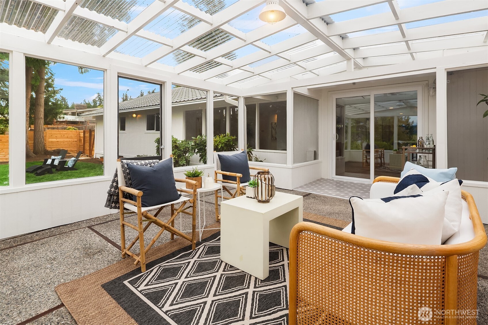 property viewer photo 22