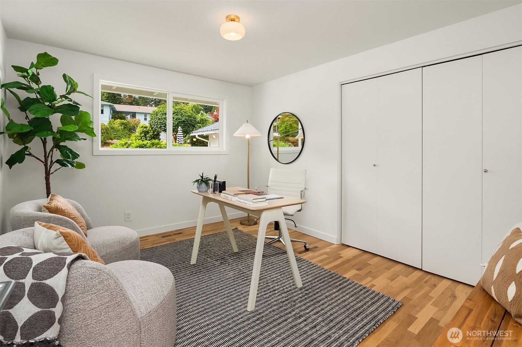 property viewer photo 24
