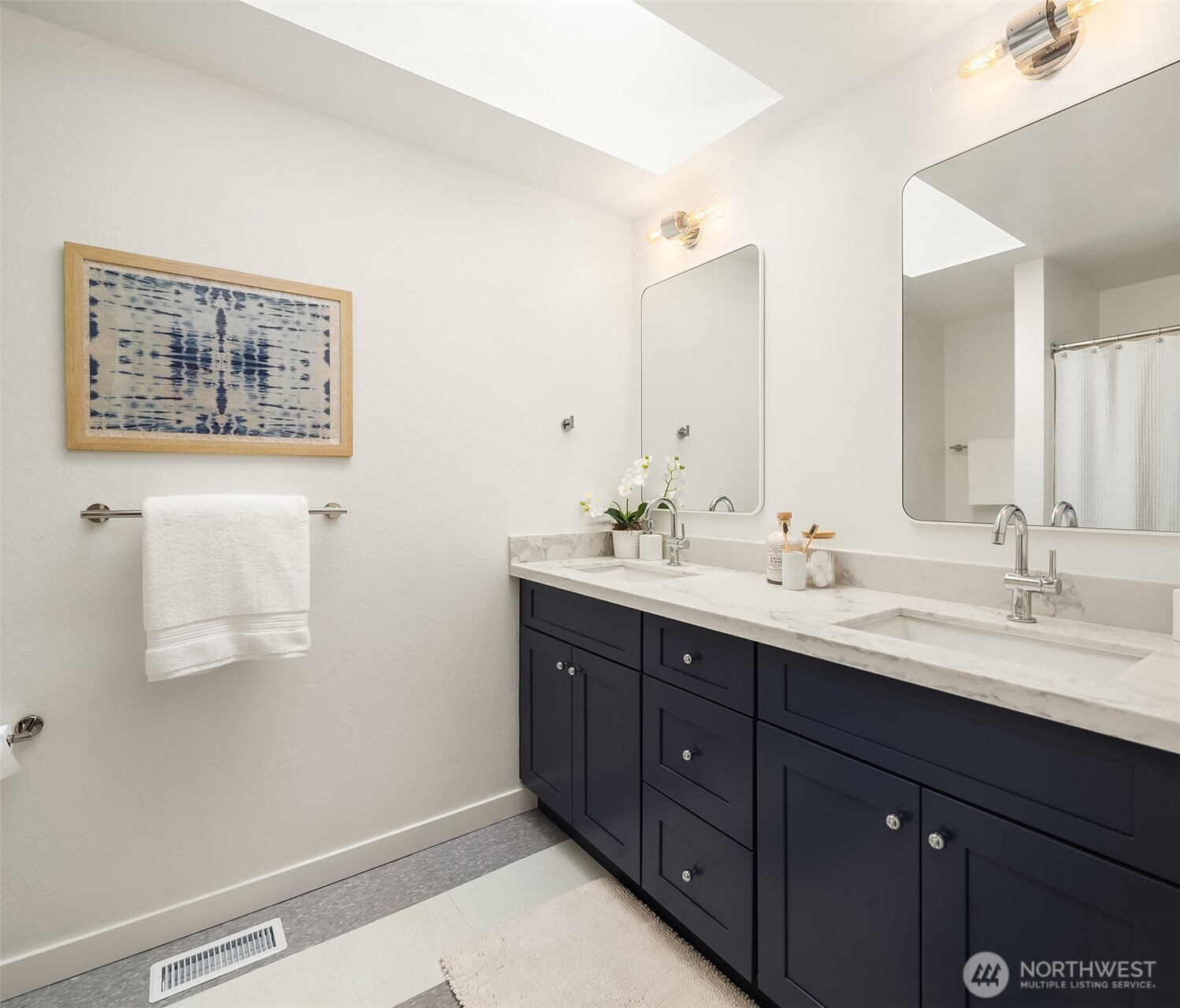 property viewer photo 26