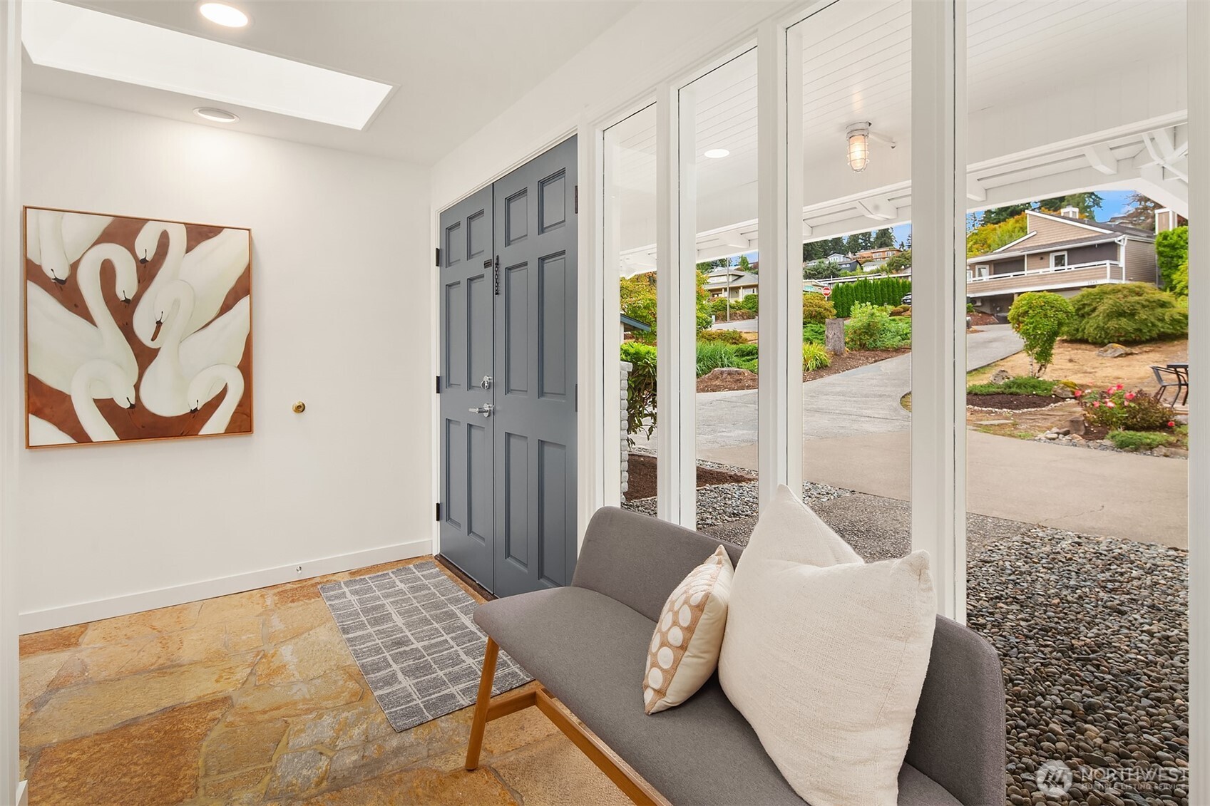 property viewer photo 3