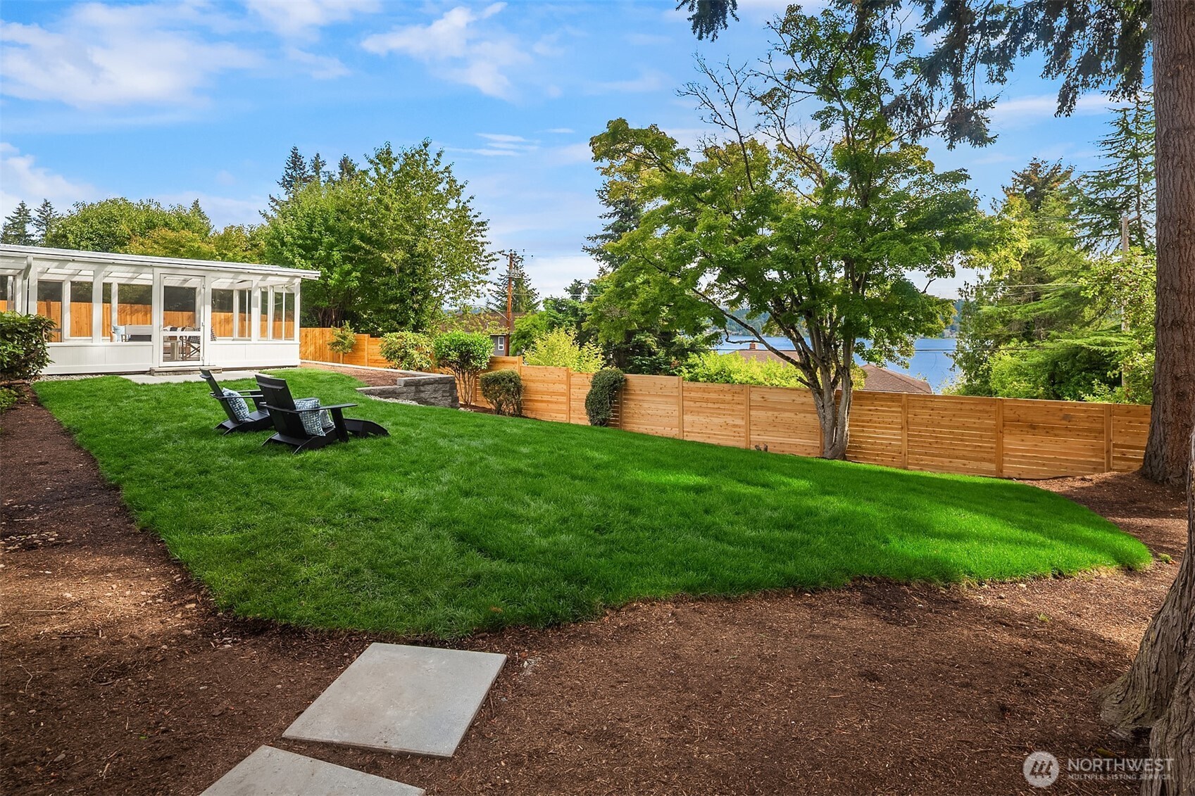 property viewer photo 31