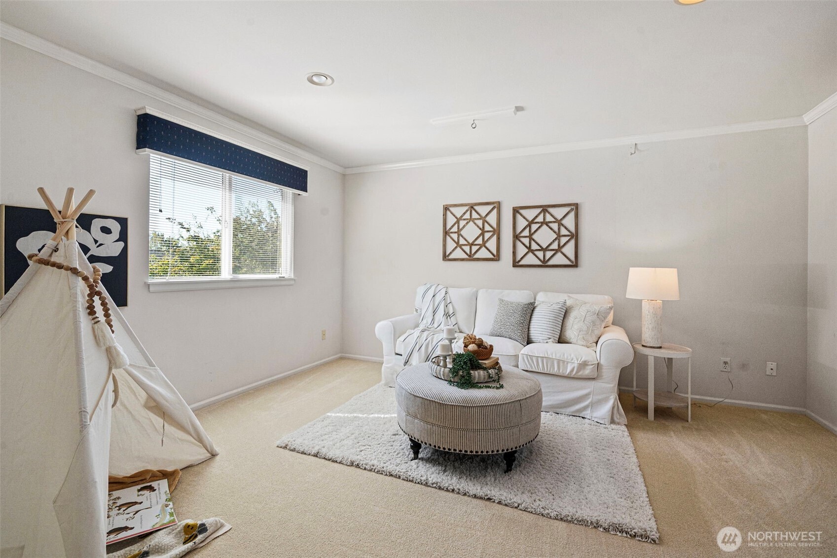 property viewer photo 26