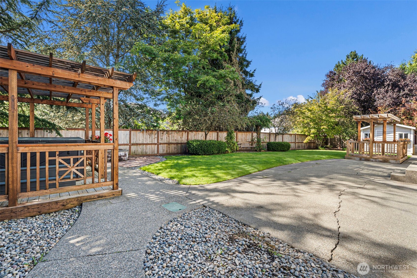 property viewer photo 29