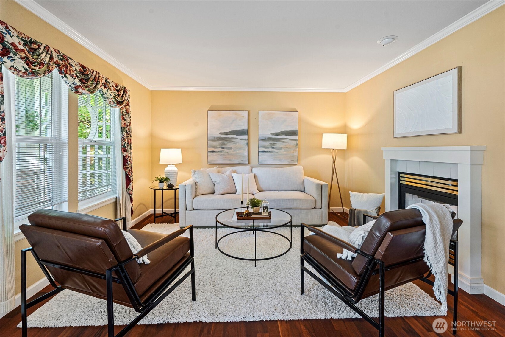 property viewer photo 4