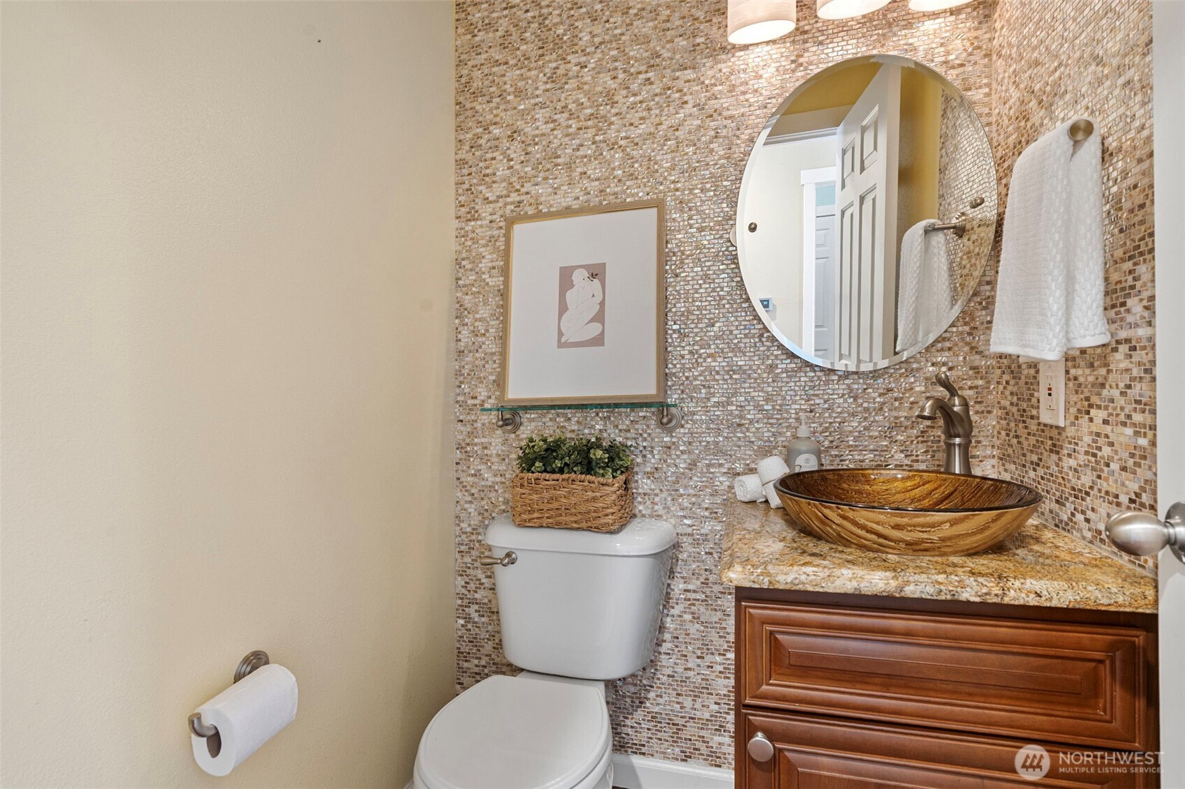 property viewer photo 9