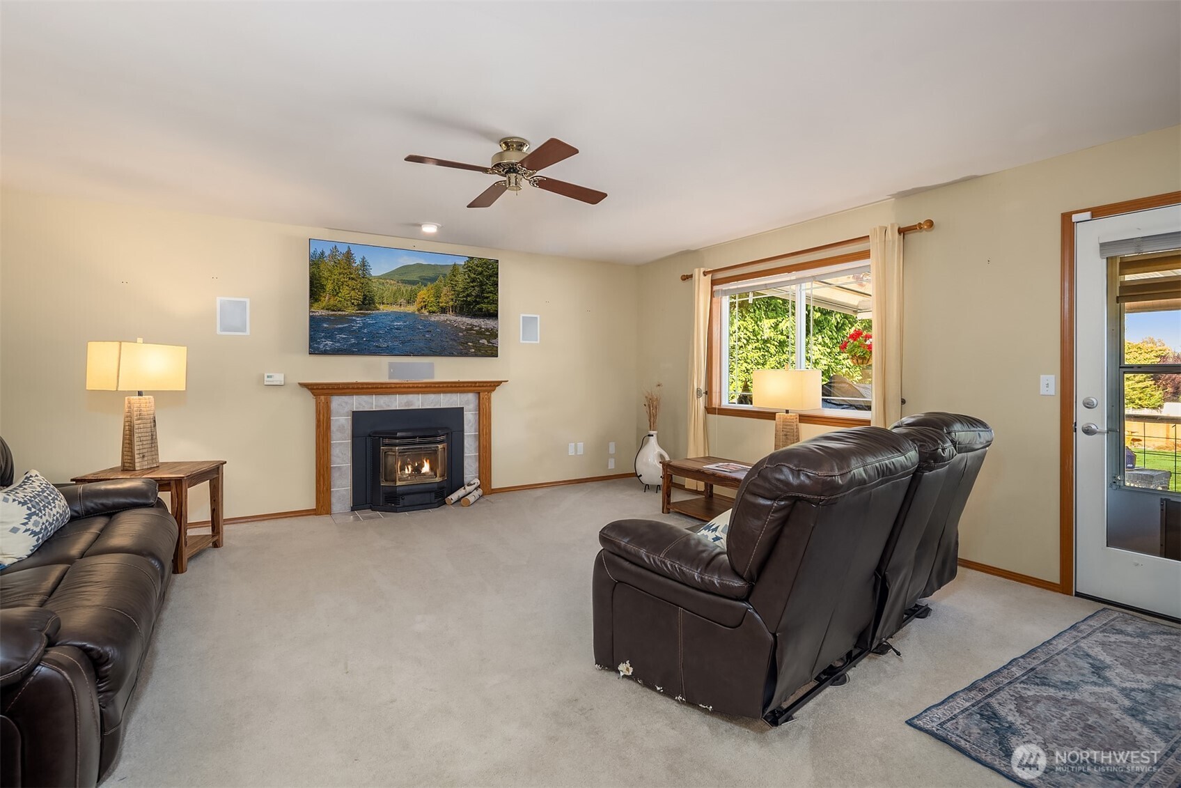 property viewer photo 12