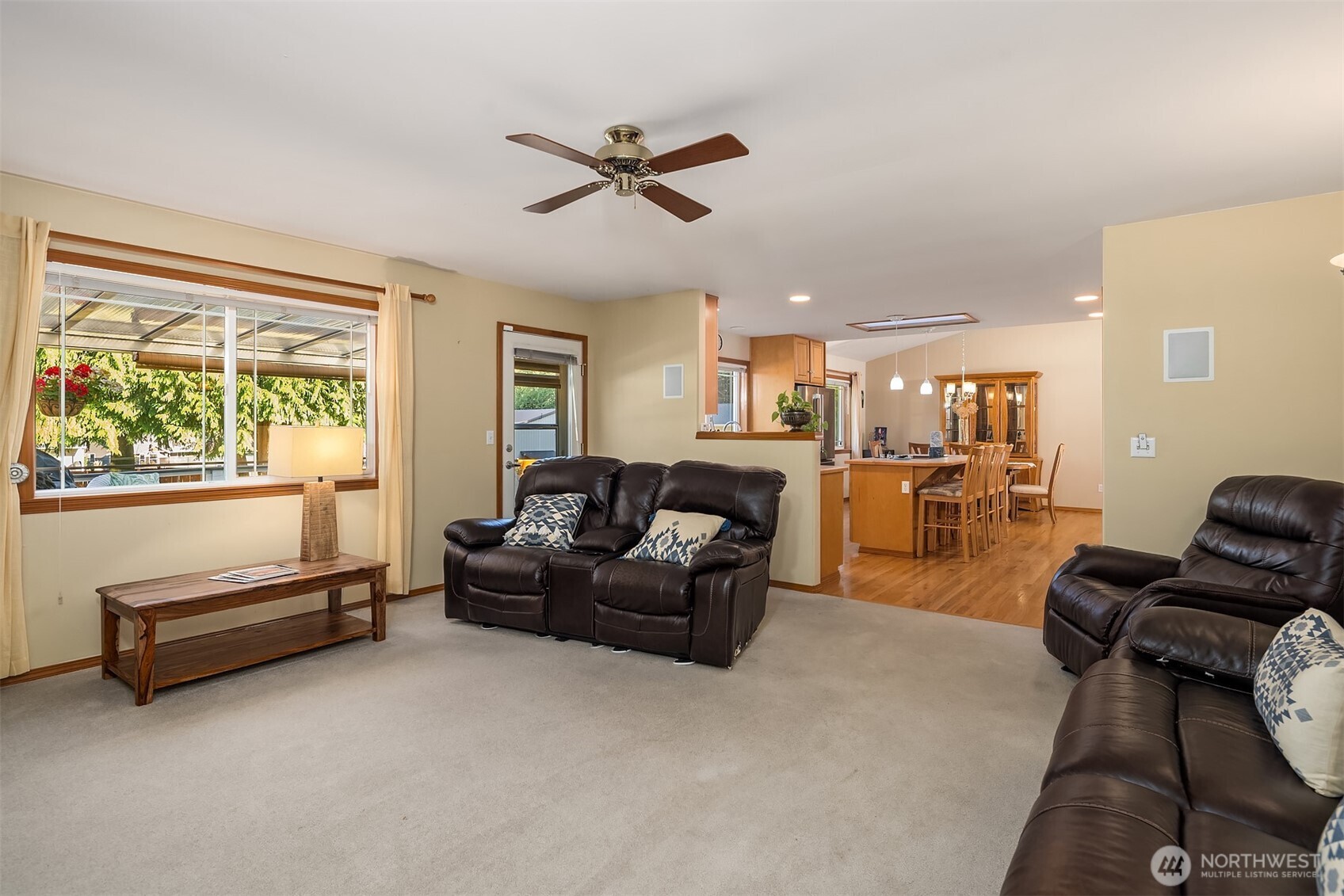 property viewer photo 14