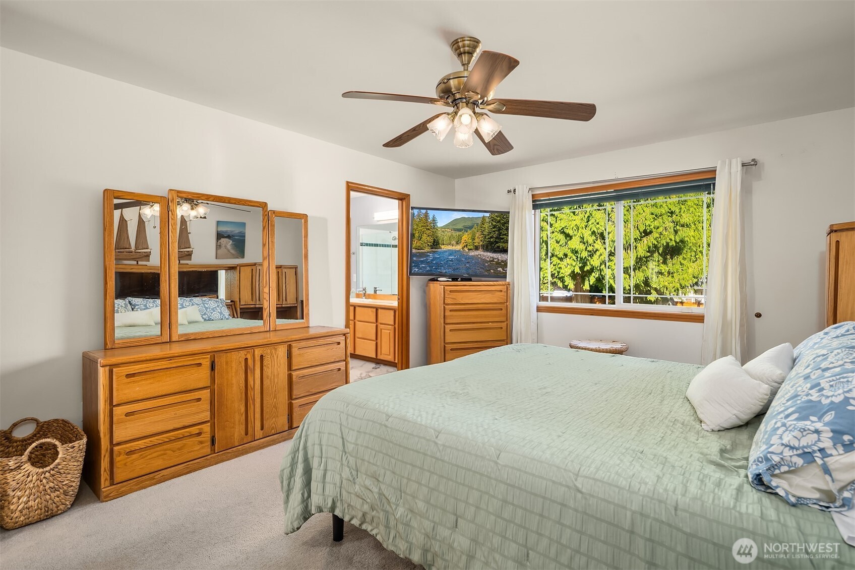 property viewer photo 16