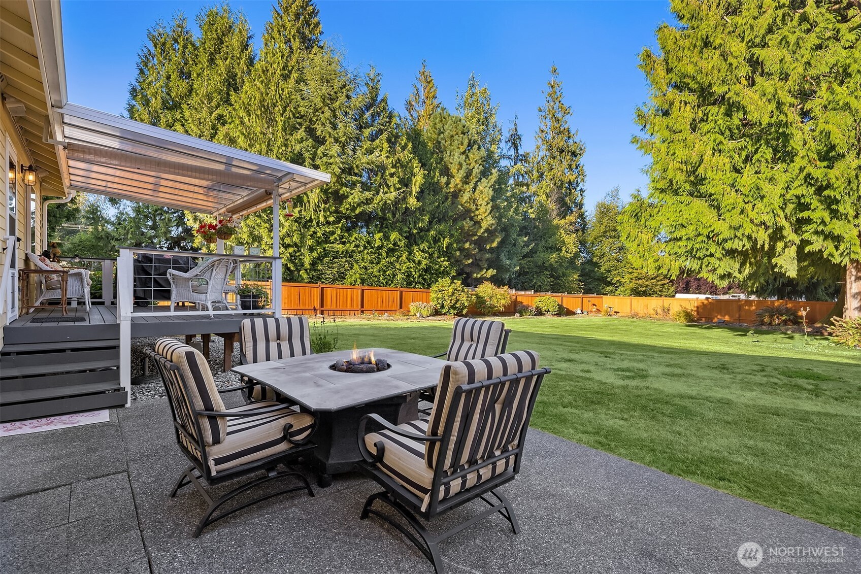 property viewer photo 25