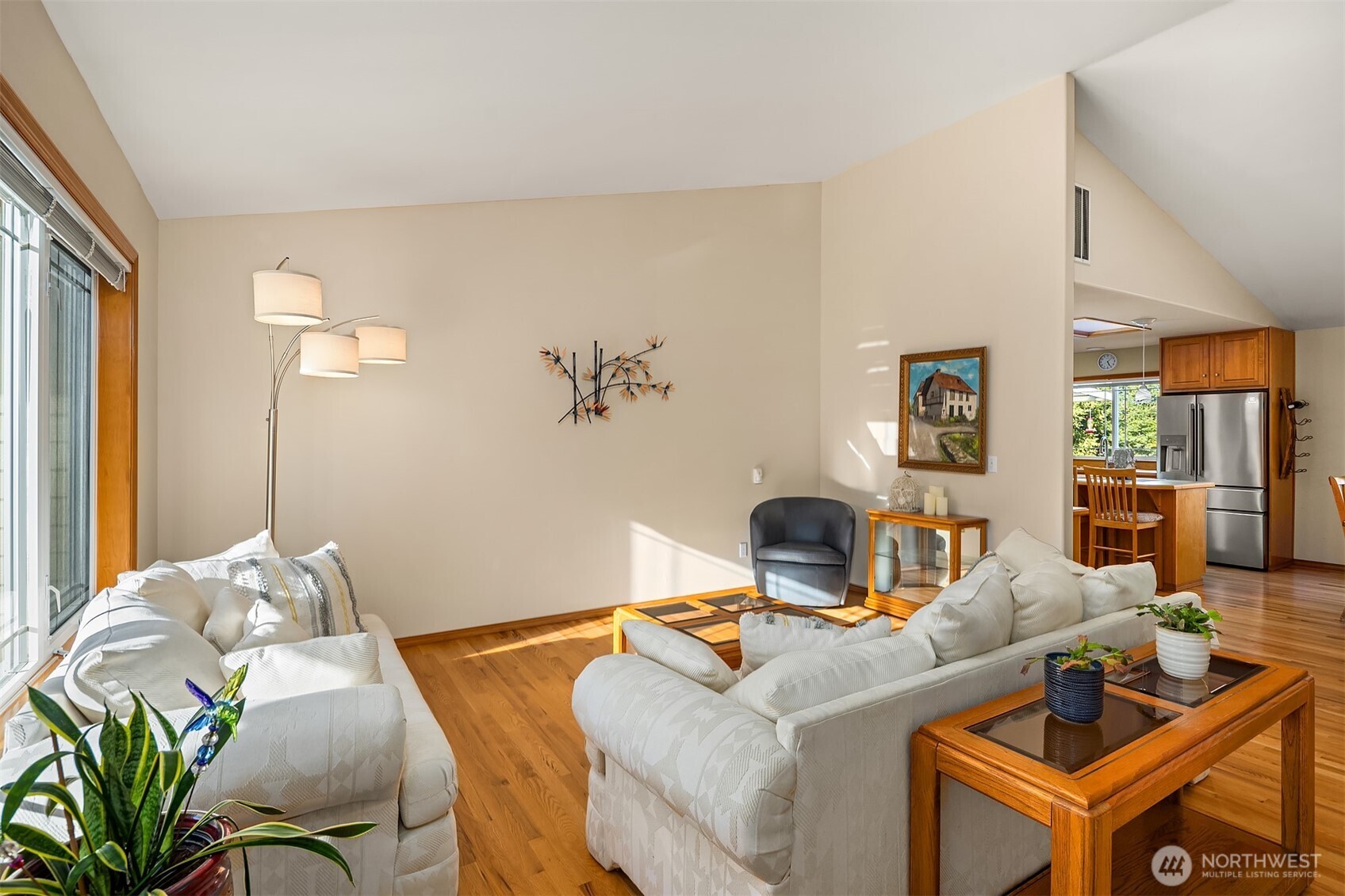 property viewer photo 3