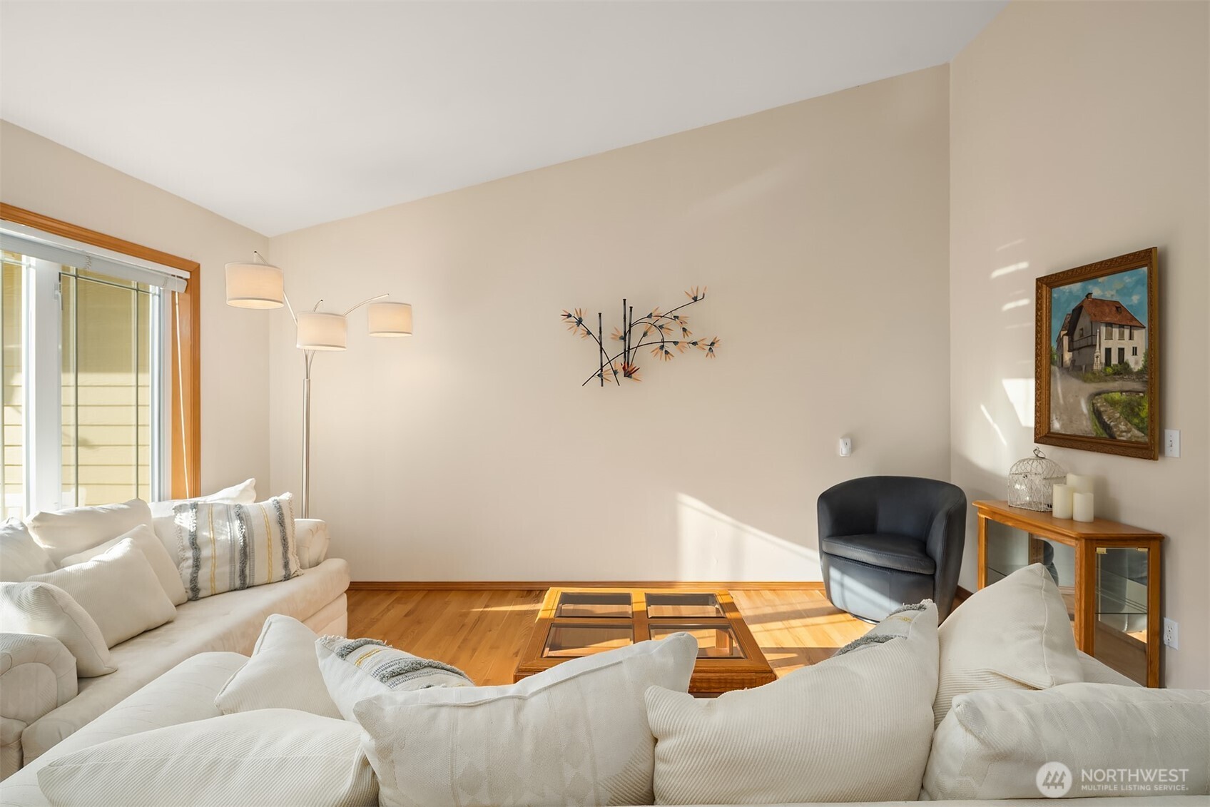 property viewer photo 4