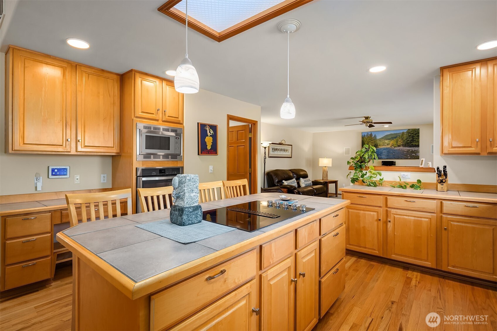property viewer photo 6