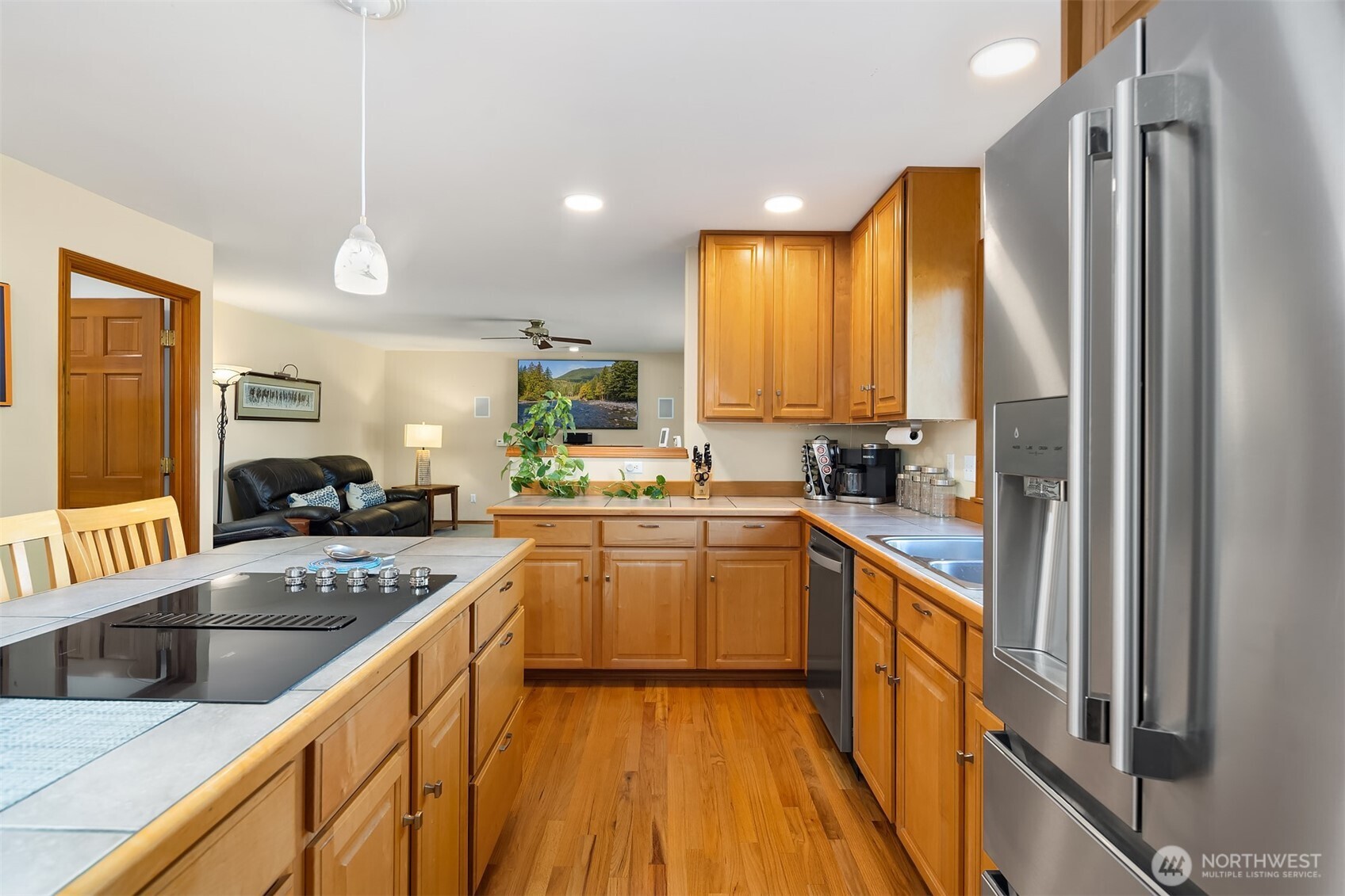 property viewer photo 8
