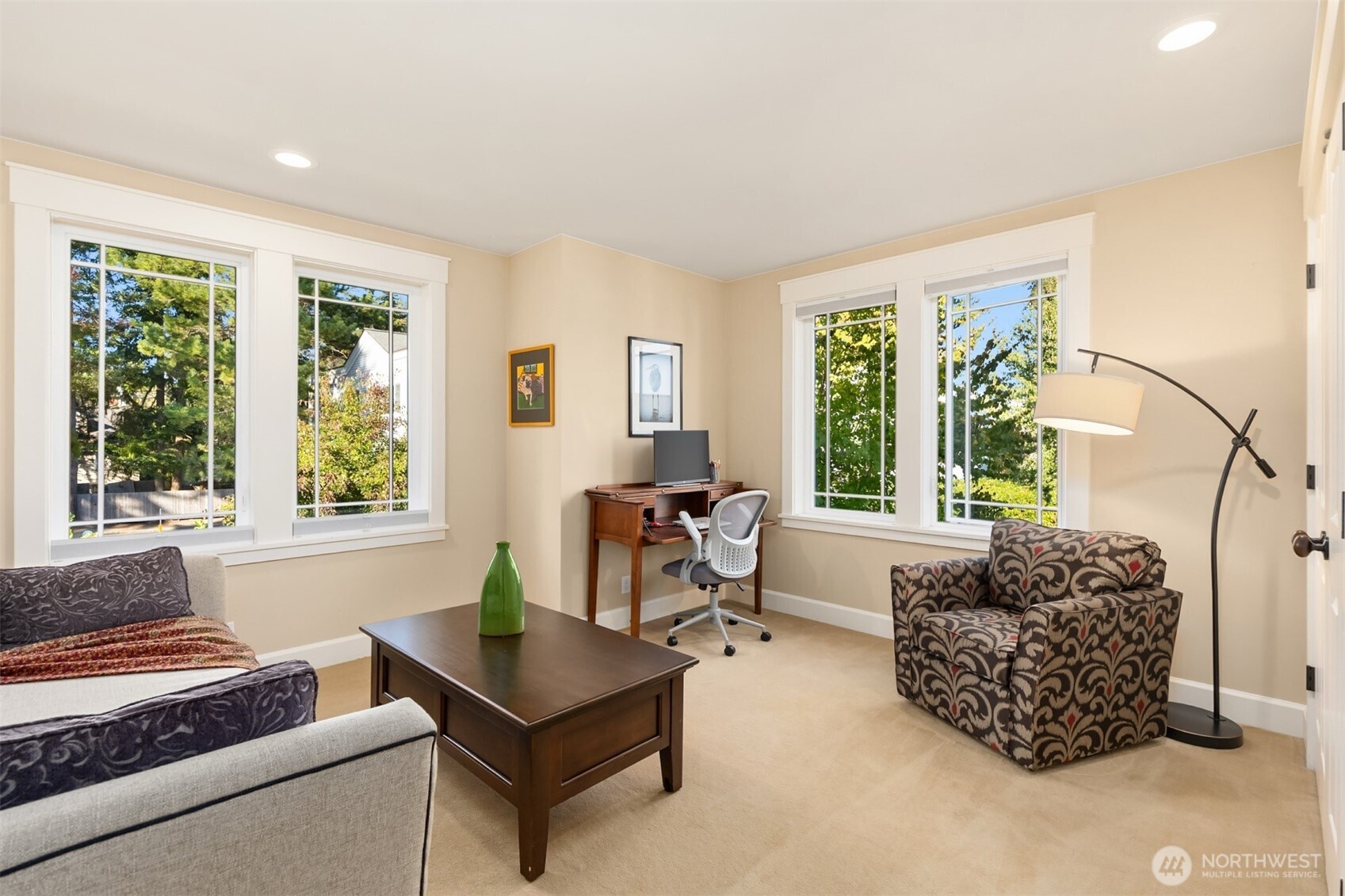 property viewer photo 30