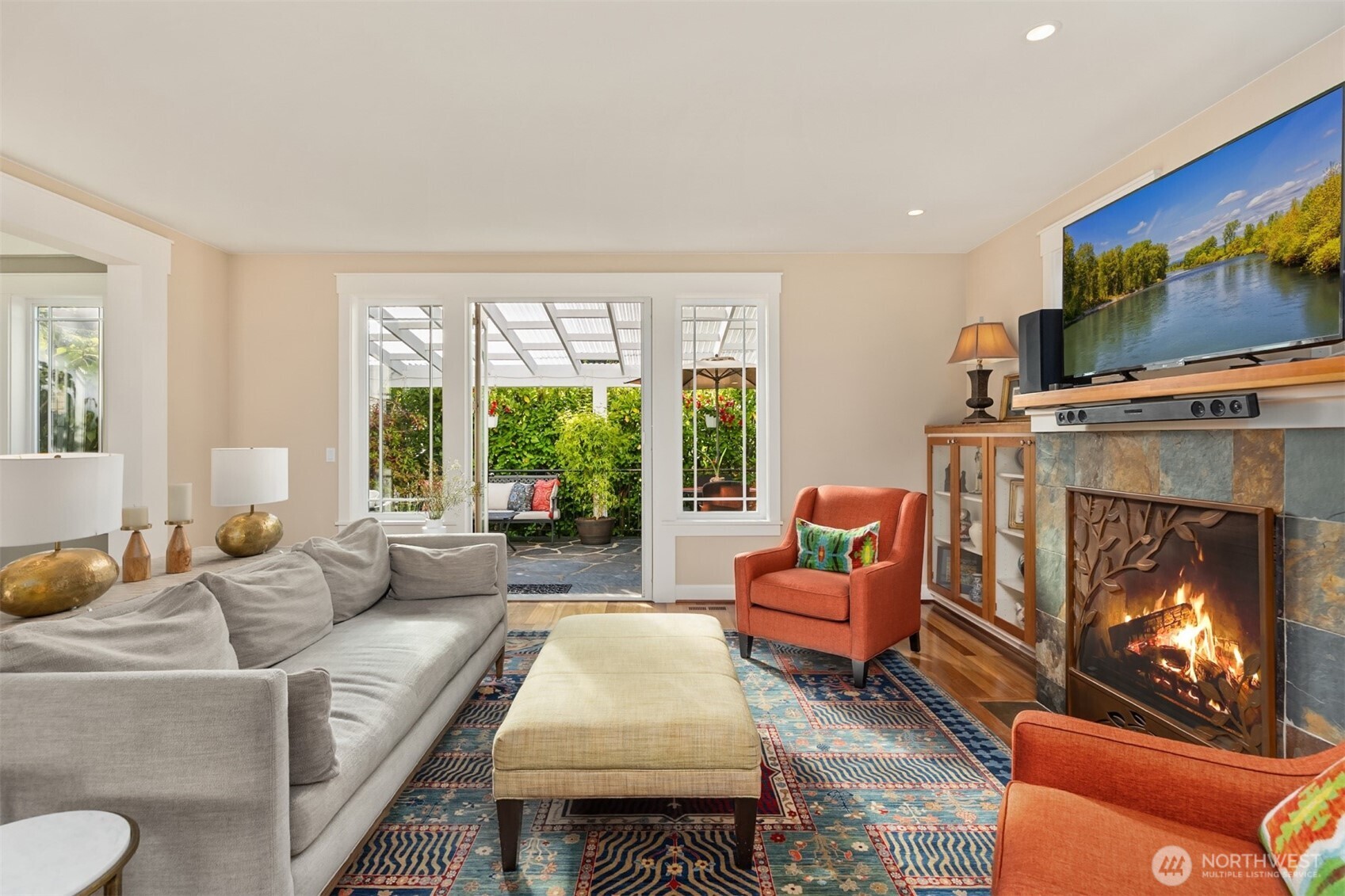 property viewer photo 4