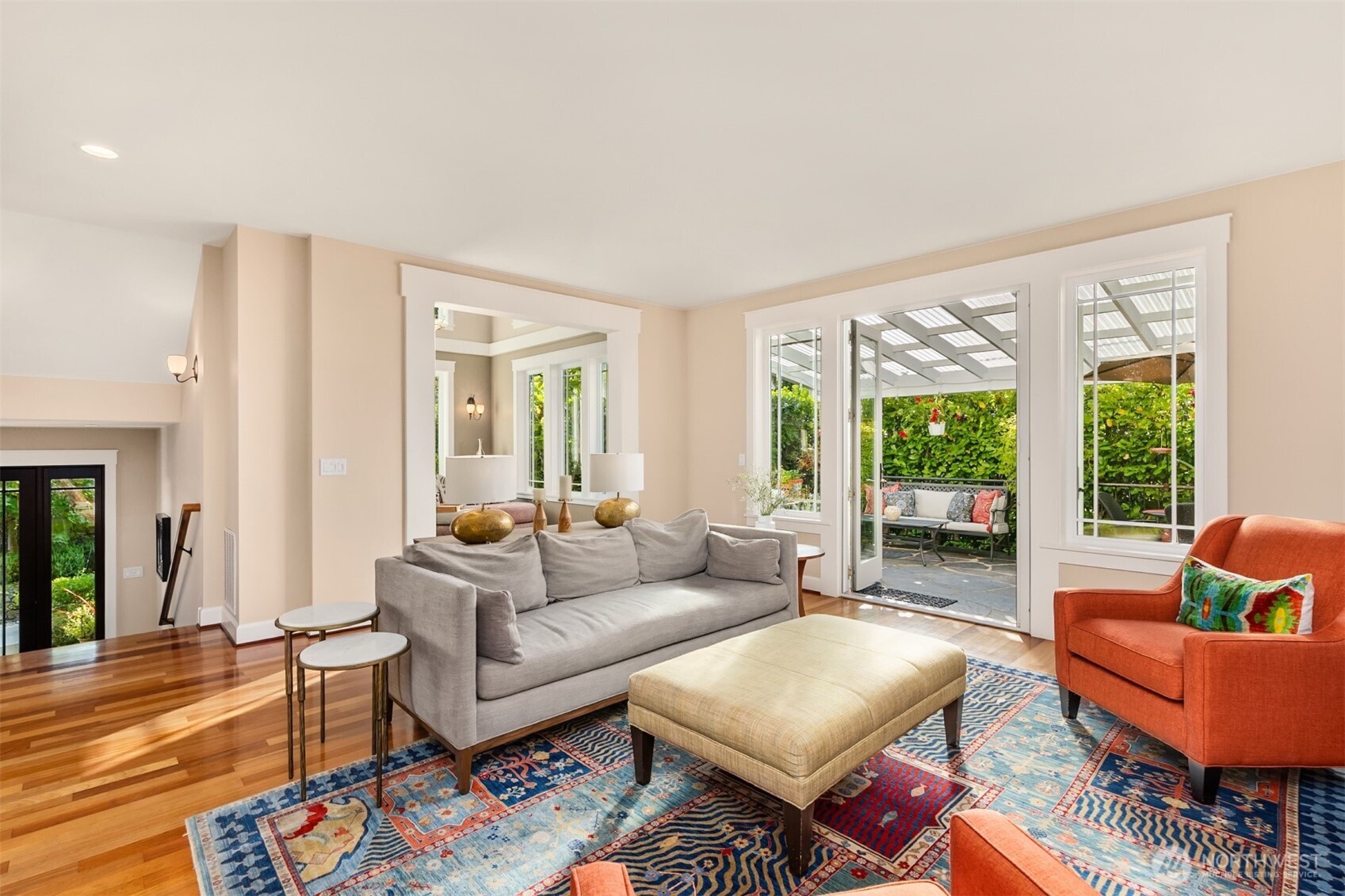 property viewer photo 5