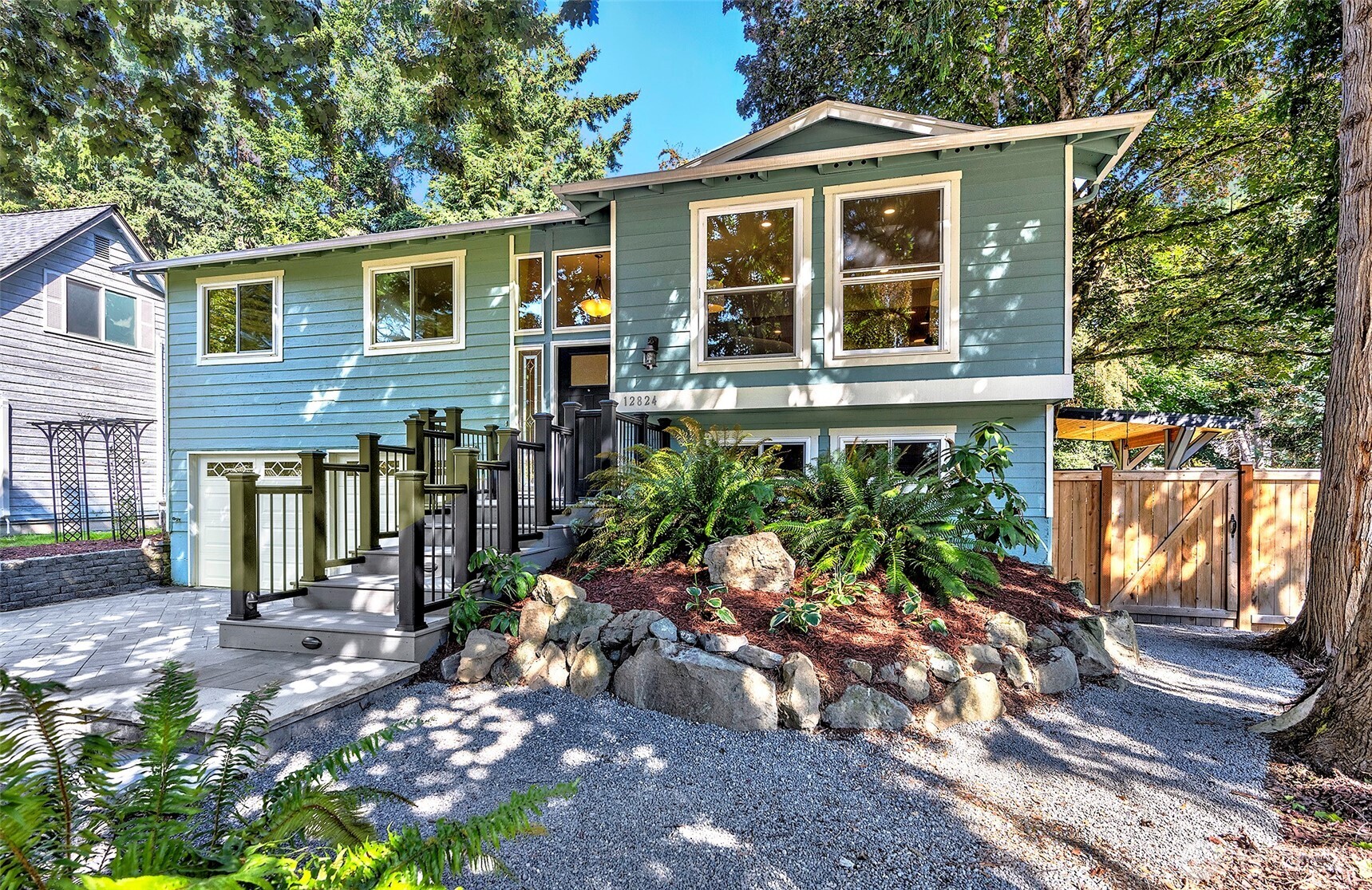 property viewer photo 1