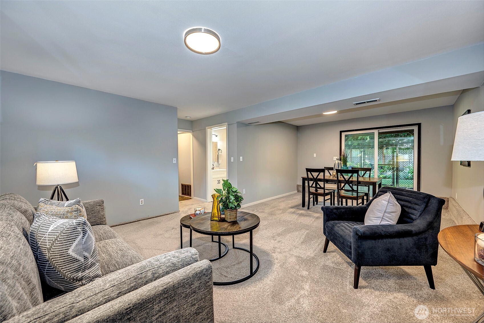 property viewer photo 18