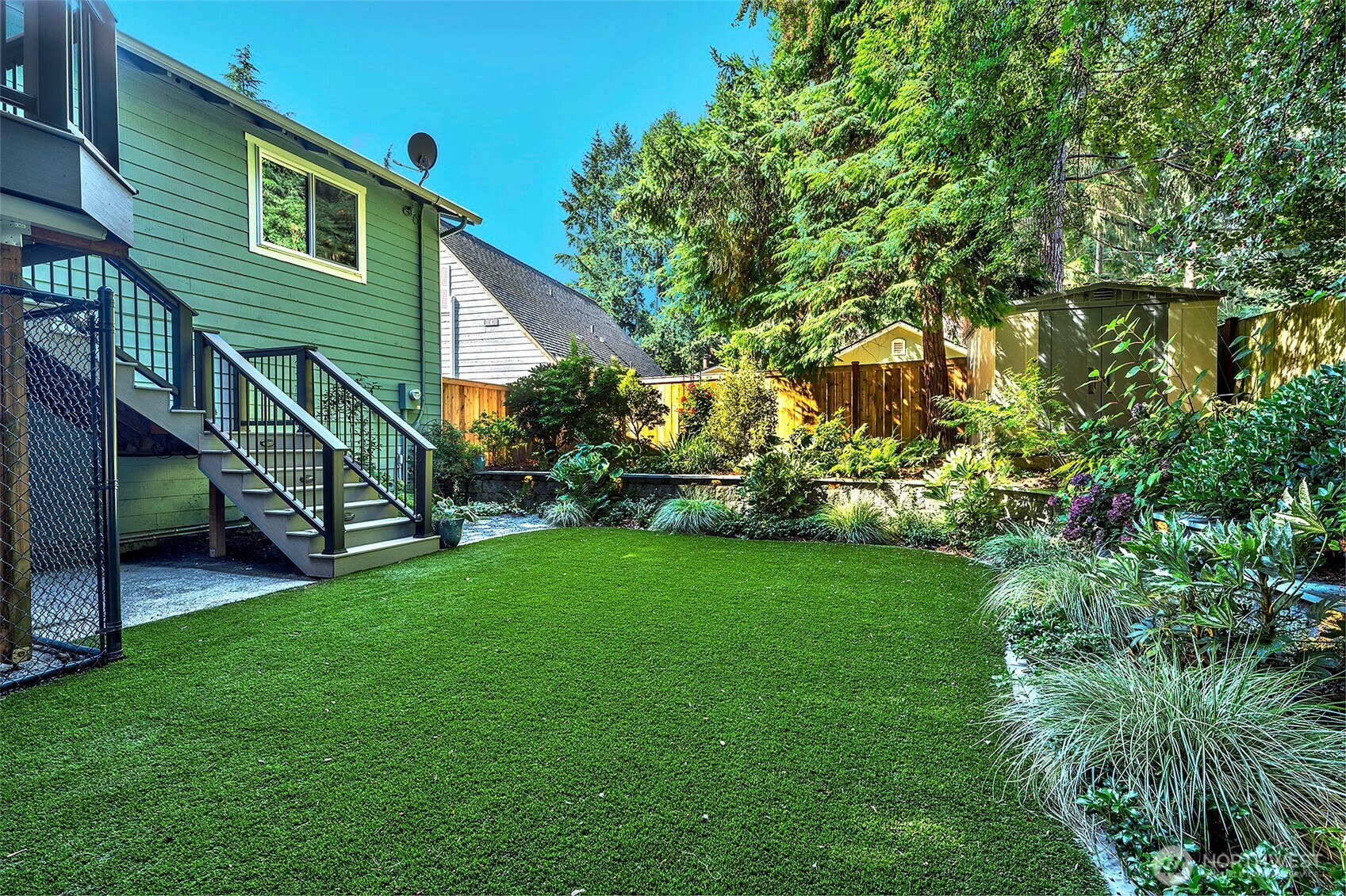 property viewer photo 24