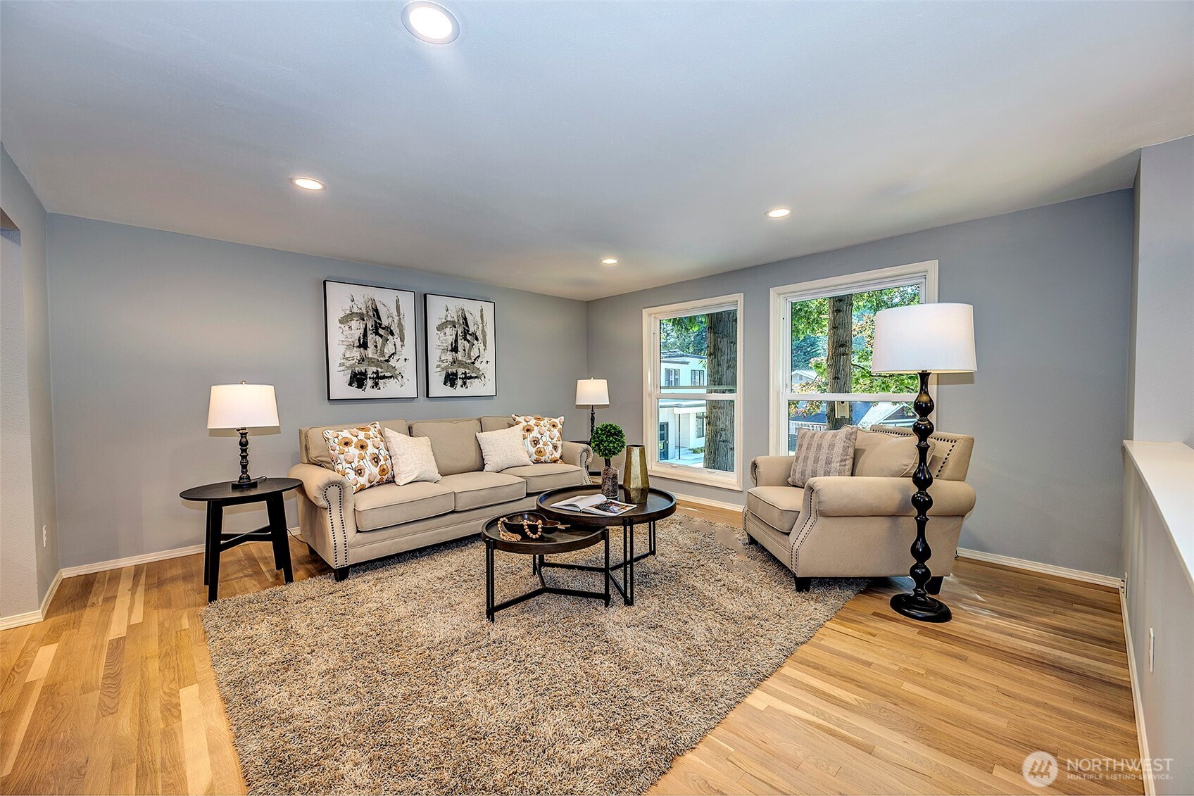 property viewer photo 5