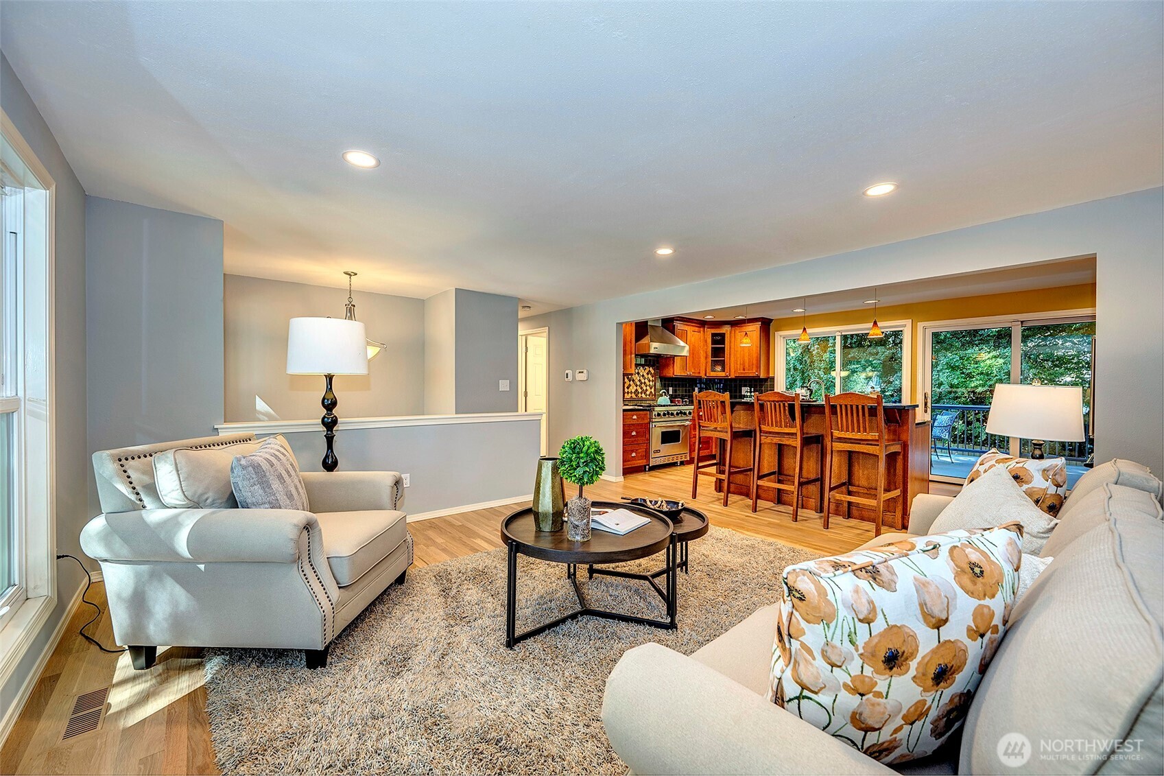 property viewer photo 7