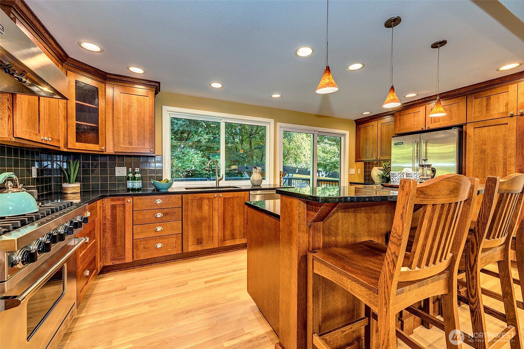 property viewer photo 9
