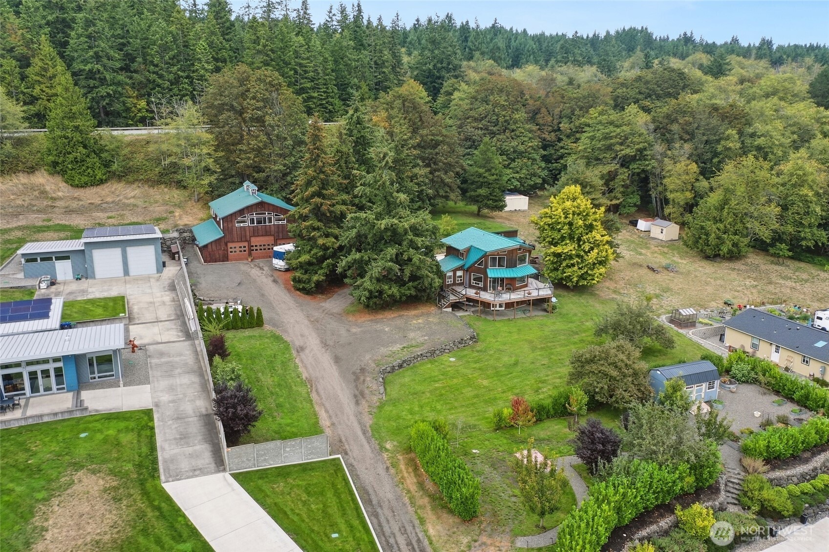 main property photo 38