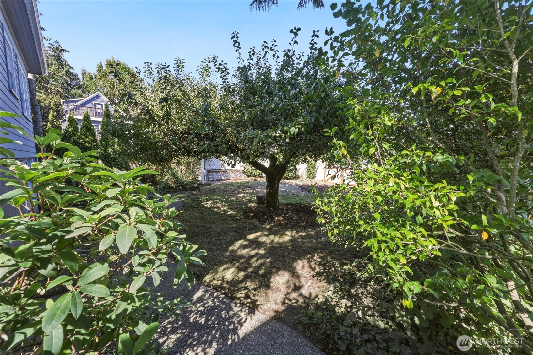 property viewer photo 30