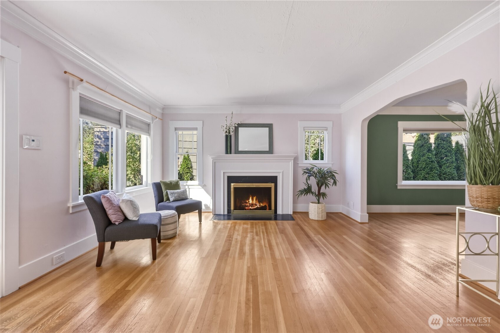property viewer photo 4
