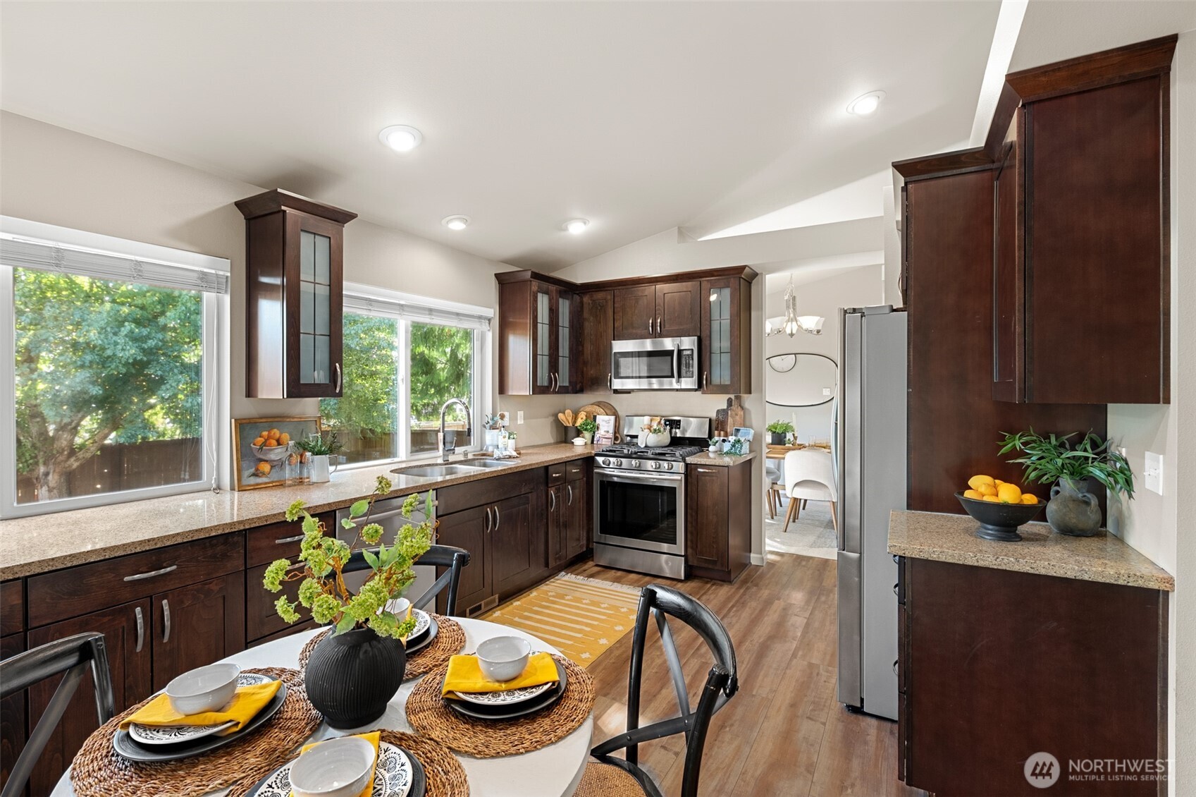 property viewer photo 7